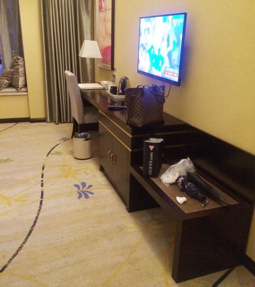 Yj Intl. Hotel Ta-mien-chen Екстериор снимка